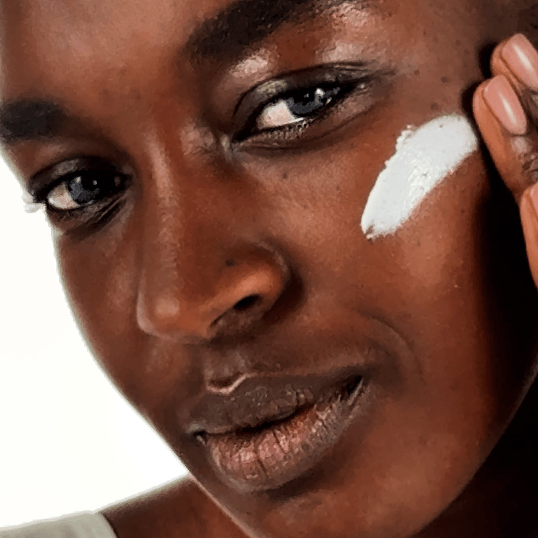 Load video: UV Solutions Mattifying Sunscreen application video