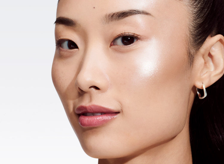 How to create glass skin, dewy glow, and matte looks with your foundation