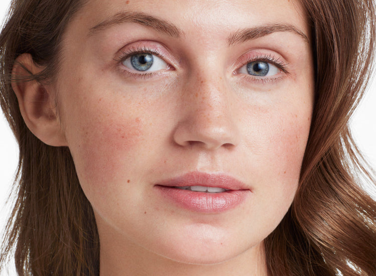 How to Reduce the look of redness on your face