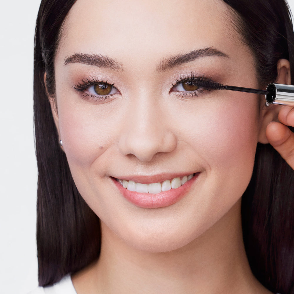 Lash Power™ Tubing Mascara Long-Wearing Formula
