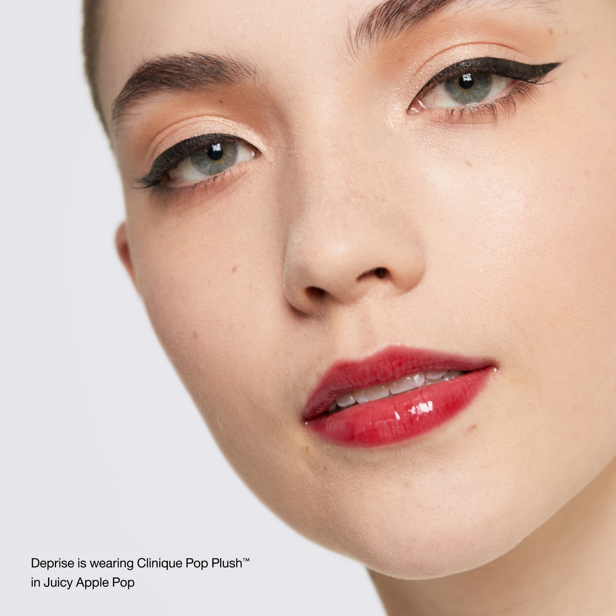 Clinique Pop Plush™ Creamy Lip Gloss, 3.4 ml, Juicy Apple Pop, Model, light