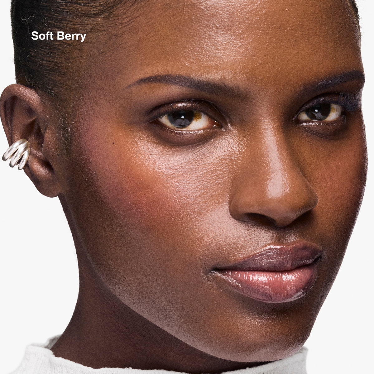 Clinique Daily Calm™ Lip + Cheek Color, 5.0 ml, Soft Berry, Model, deep