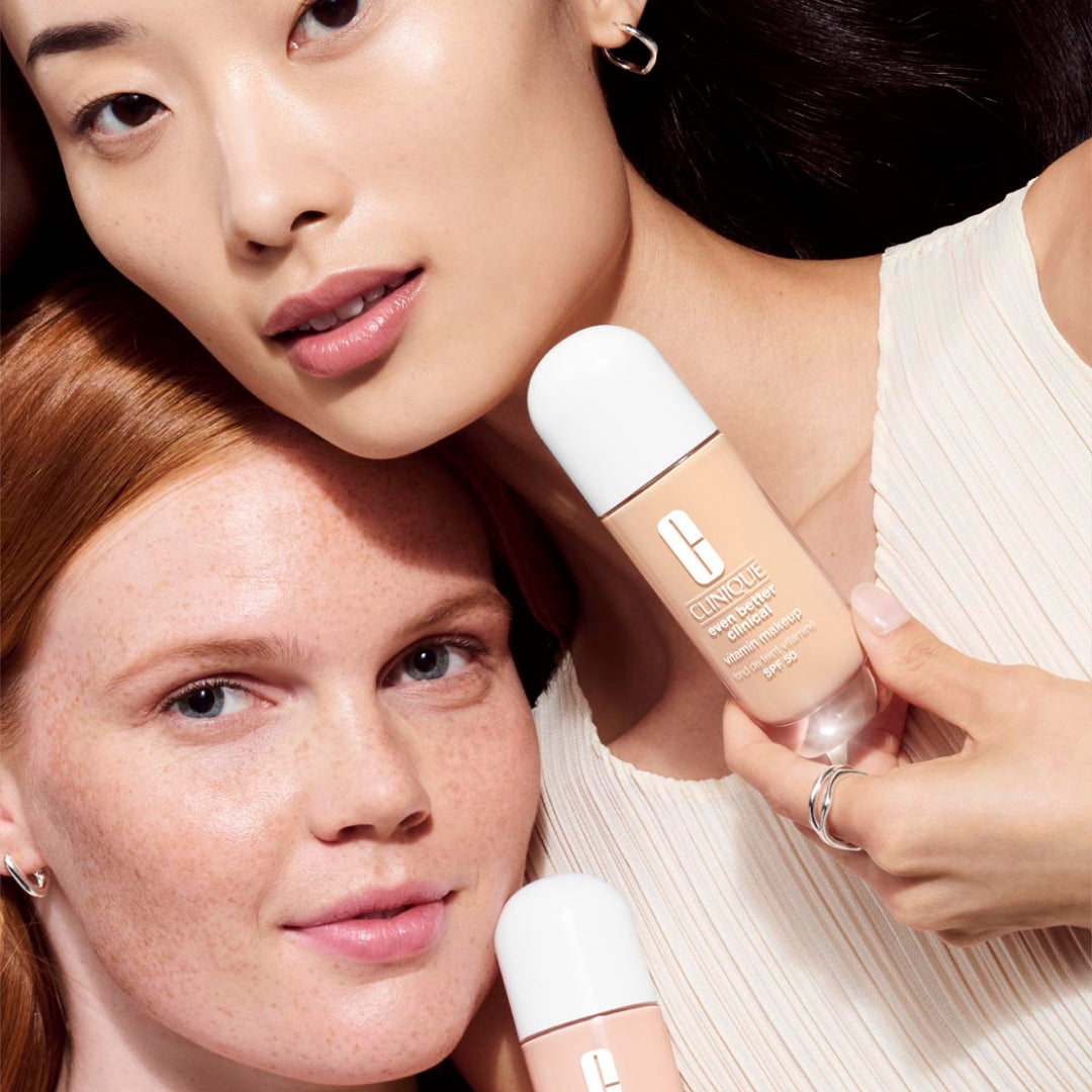 Load video: Even Better Clinical Vitamin Makeup SPF45 application video