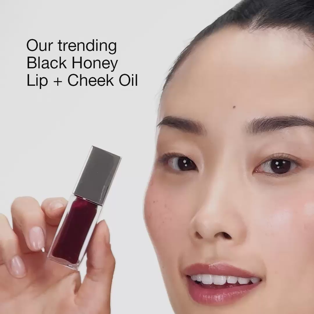 Load video: Clinique Pop™ Lip + Cheek Oil application video