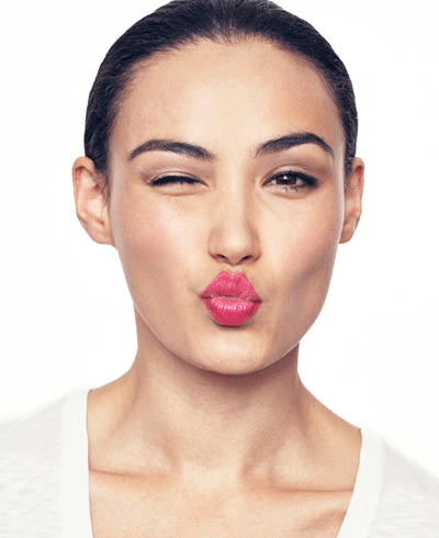 8 Science-Backed Ways to Flirt Better